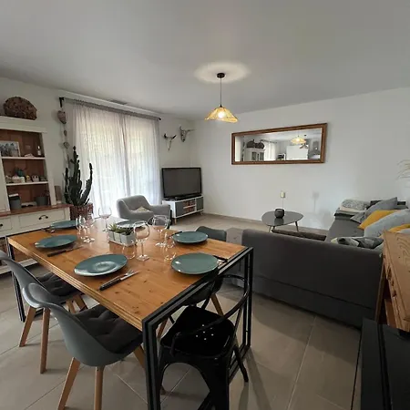 4 Avec Terrasse קבלייר-סור-מר
